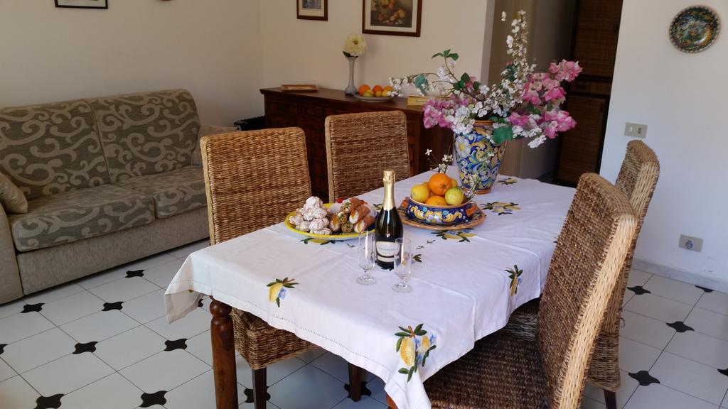 Villa Carmelas Таормина Номер фото